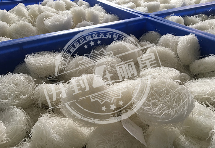 方便粉絲機(jī)械設(shè)備.jpg