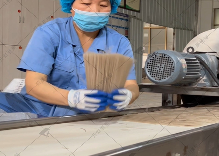 警惕霉味酸味！粉絲粉條選購(gòu)必看的3個(gè)安全指標(biāo)